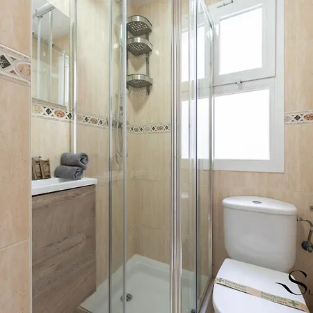 Seaside Lux 1min Away To With Terrace شقة فوينخيرولا