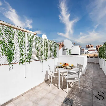 Seaside Lux 1min Away To With Terrace شقة